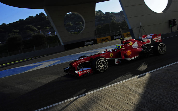 La nuova Ferrari F138 vola. Felipe Massa fa il miglior tempo nelle prove a Jerez