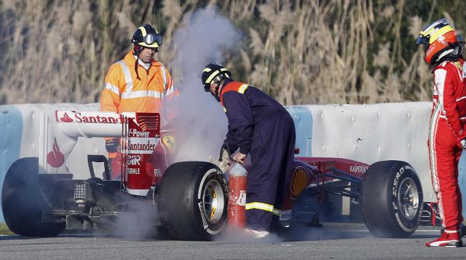 Esordio di Pedro De La Rosa in Ferrari, nelle prove di Jerez. Vola Vettel