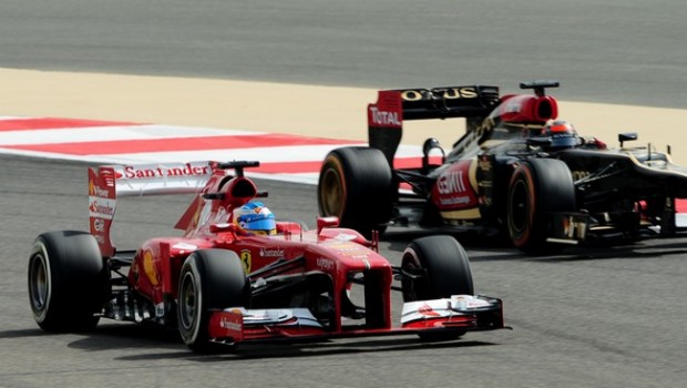 Nel Gran premio del Bahrain, prove di podio per la Scuderia Ferrari. Primo e secondo posto nelle libere, con Alonso dietro Felipe Massa per soli 77 millesimi