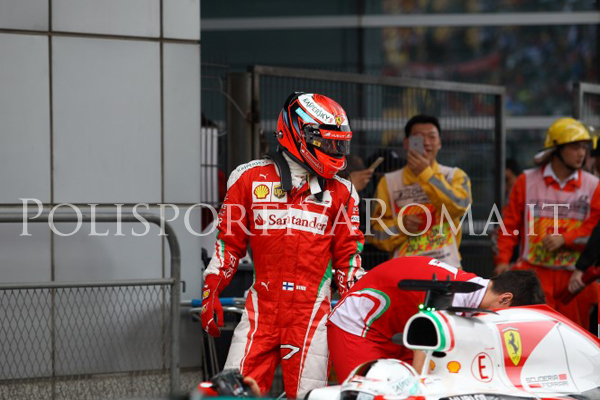 F1 – Rosberg in Pole a GP Shanghai. Bene Raikkonen ultimo Hamilton