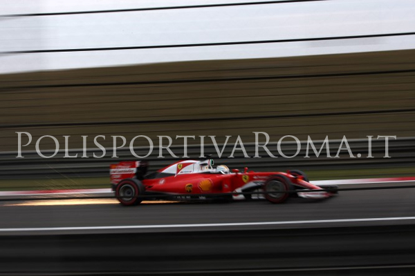 F1 – Vince Rosberg nel GP di Shanghai. Vettel secondo in rimonta